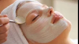 ماسک صورت چیست و چرا باید از آن استفاده کنیم؟ ماسک صورت چیست و چرا باید از آن استفاده کنیم؟